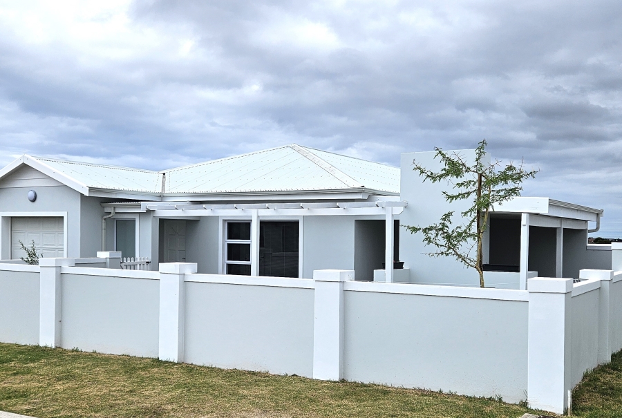2 Bedroom Property for Sale in Wavecrest Eastern Cape